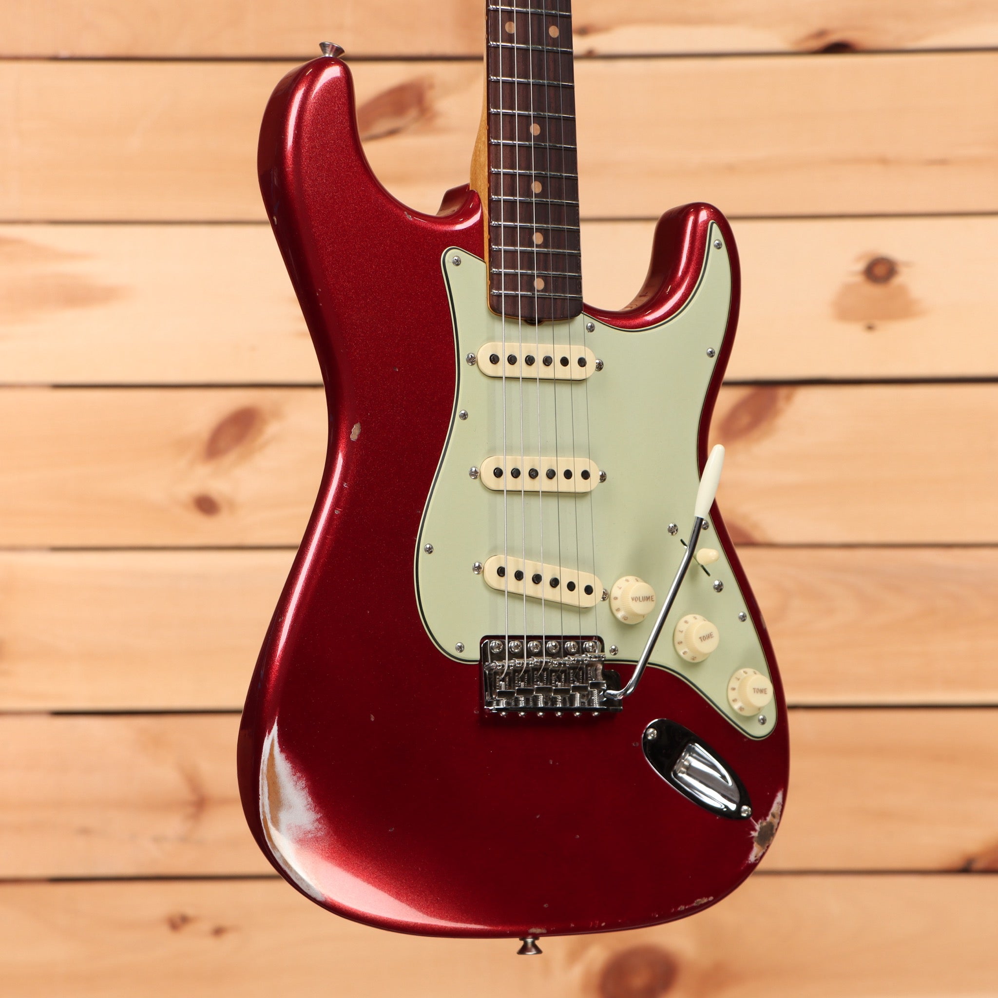 Fender Custom Shop Righteous Reissue Late 1962 Stratocaster electric guitar Fire Mist Red relic aged with single-coil pickups