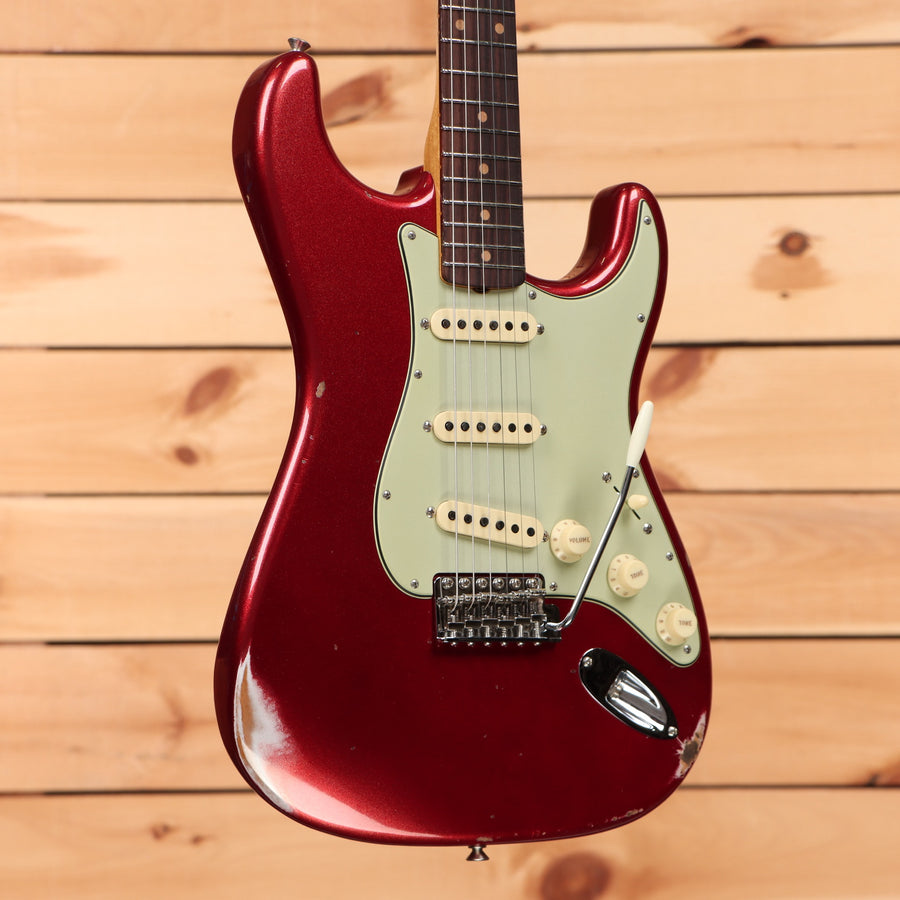 Fender Custom Shop Righteous Reissue Late 1962 Stratocaster electric guitar Fire Mist Red relic aged with single-coil pickups