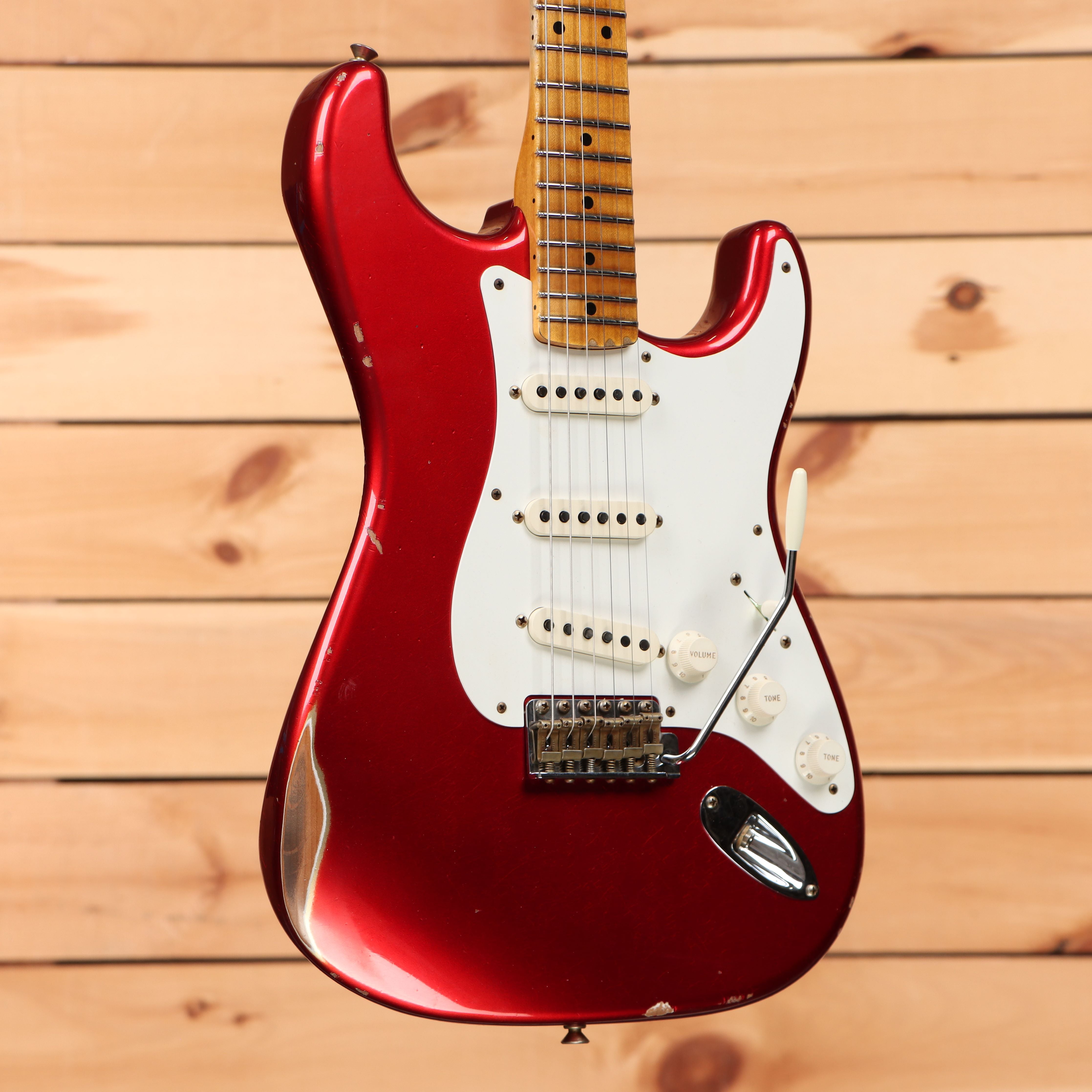 Fender Custom Shop Time Machine 1958 Stratocaster electric guitar Candy Apple Red relic with single-coil pickups
