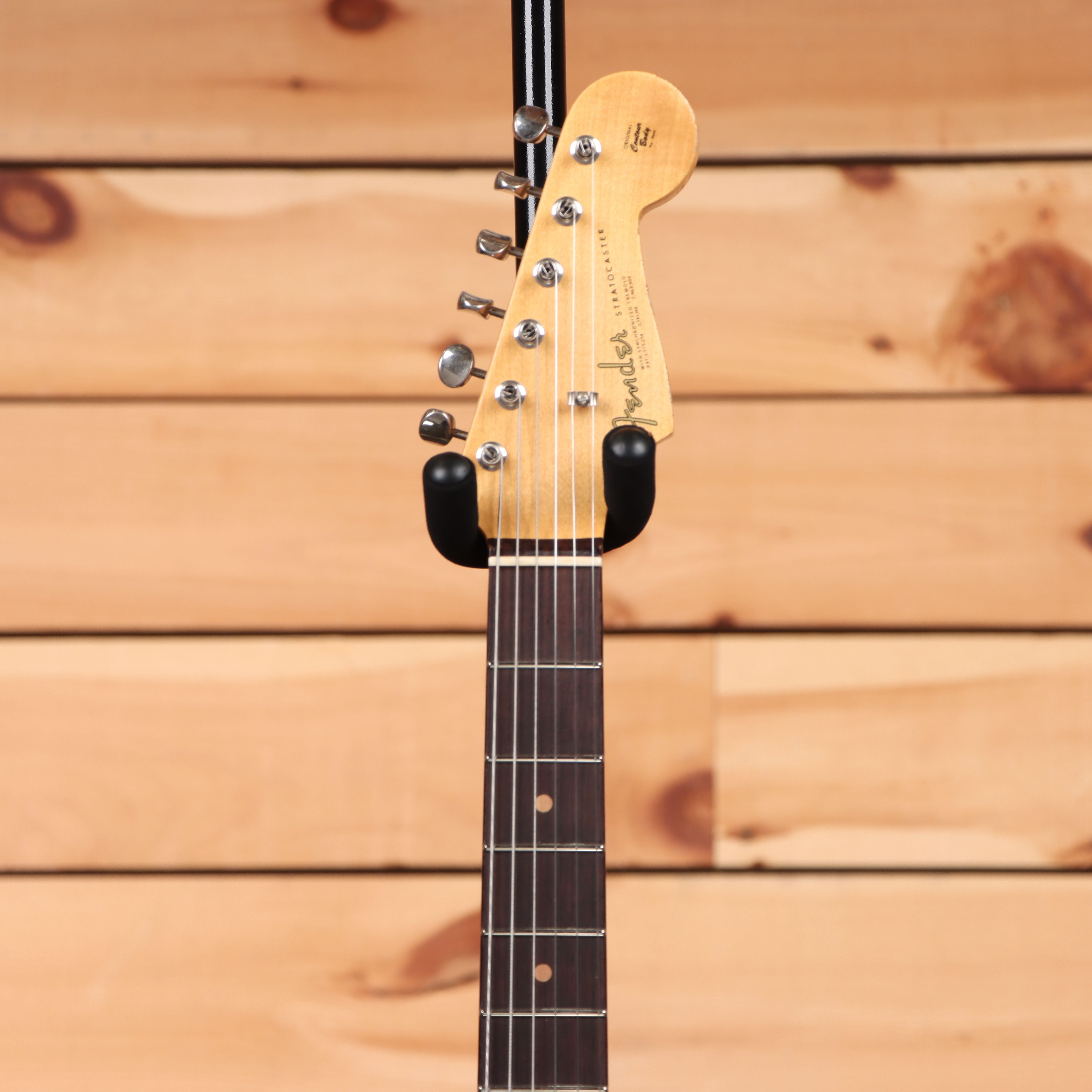 Fender Custom Shop Righteous Reissue Late 1962 Stratocaster relic electric guitar Ocean Turquoise with single-coil pickups