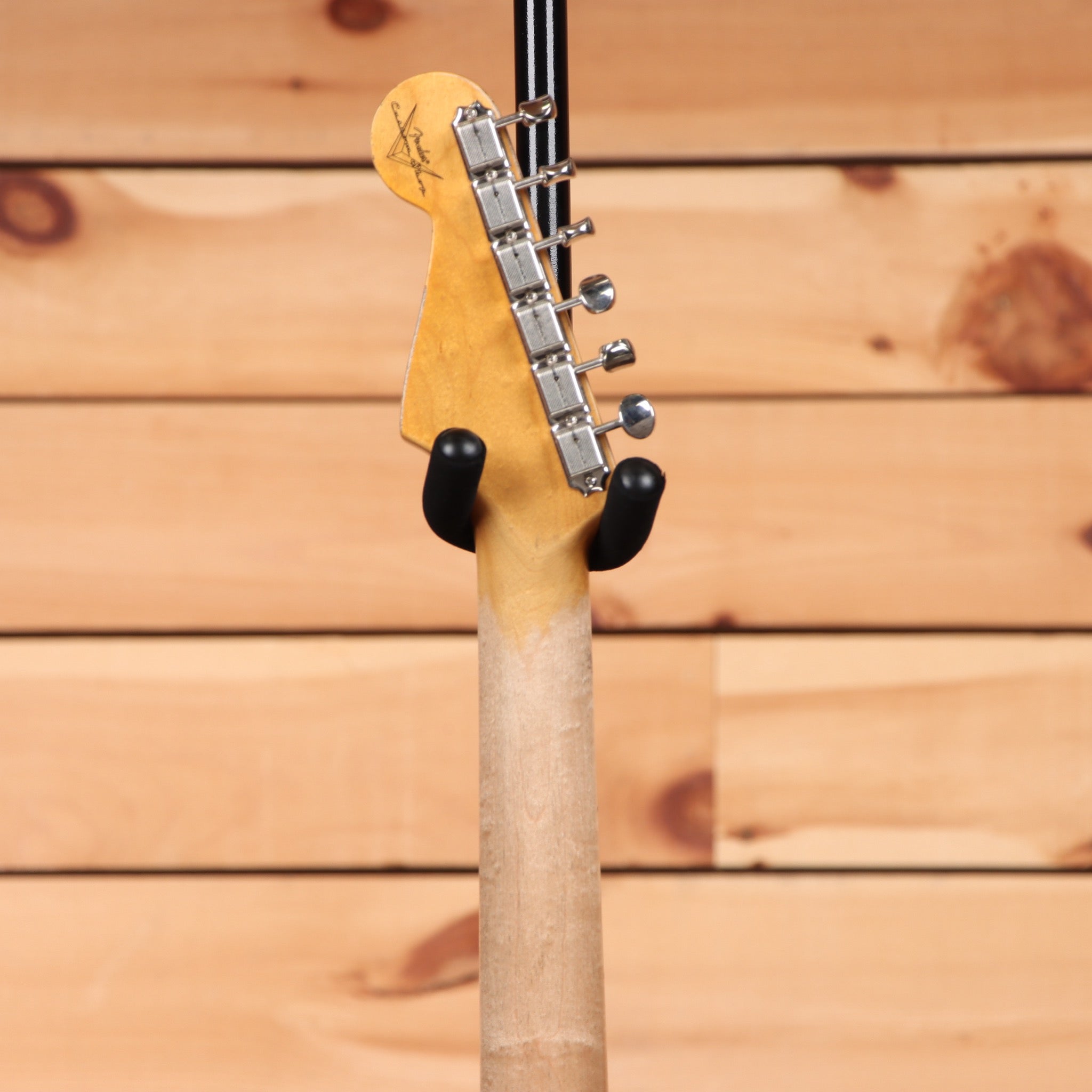 Fender Custom Shop Righteous Reissue Late 1962 Stratocaster electric guitar Holoflake Maple relic aged finish with maple neck