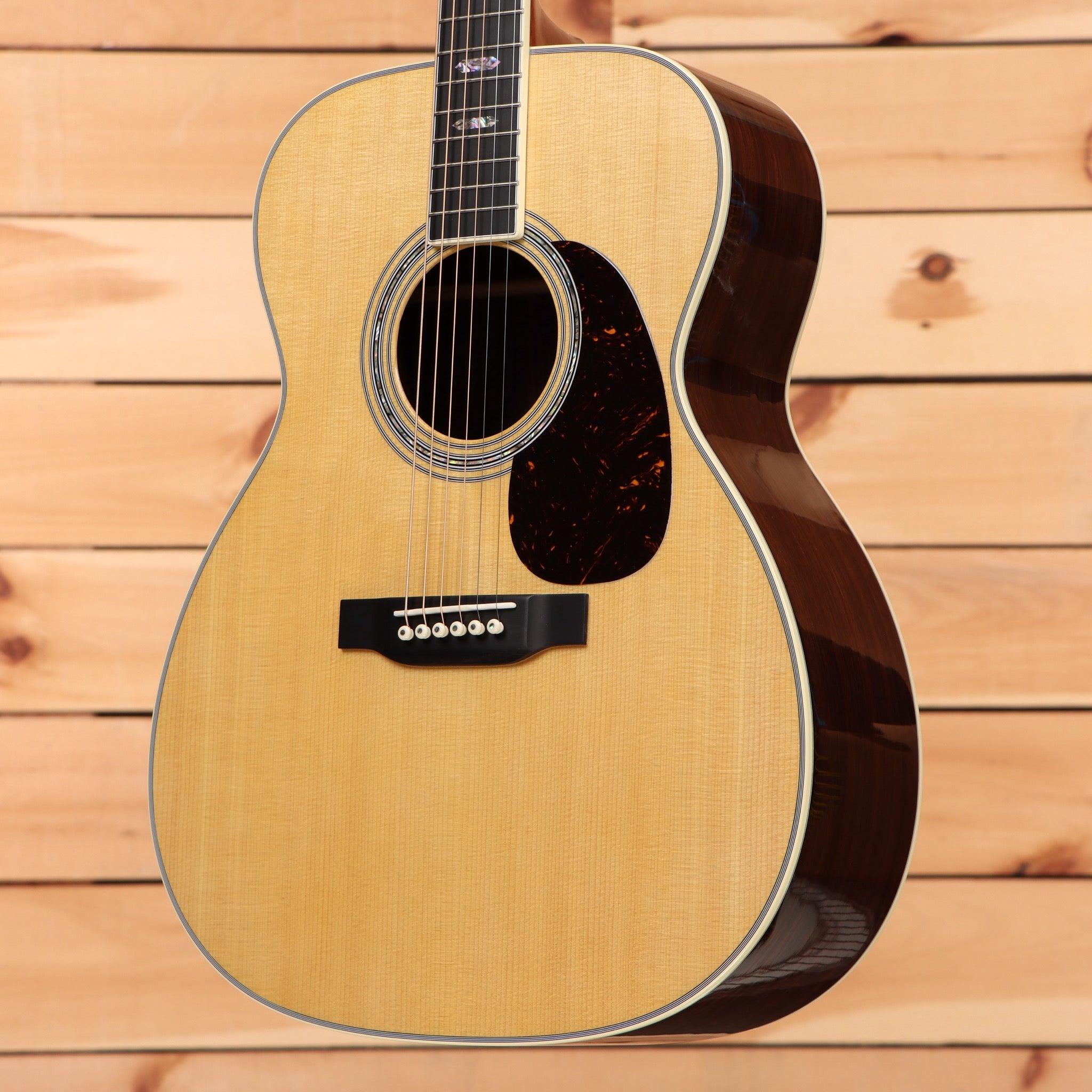 Martin J40 dreadnought acoustic guitar natural finish with tortoiseshell pickguard