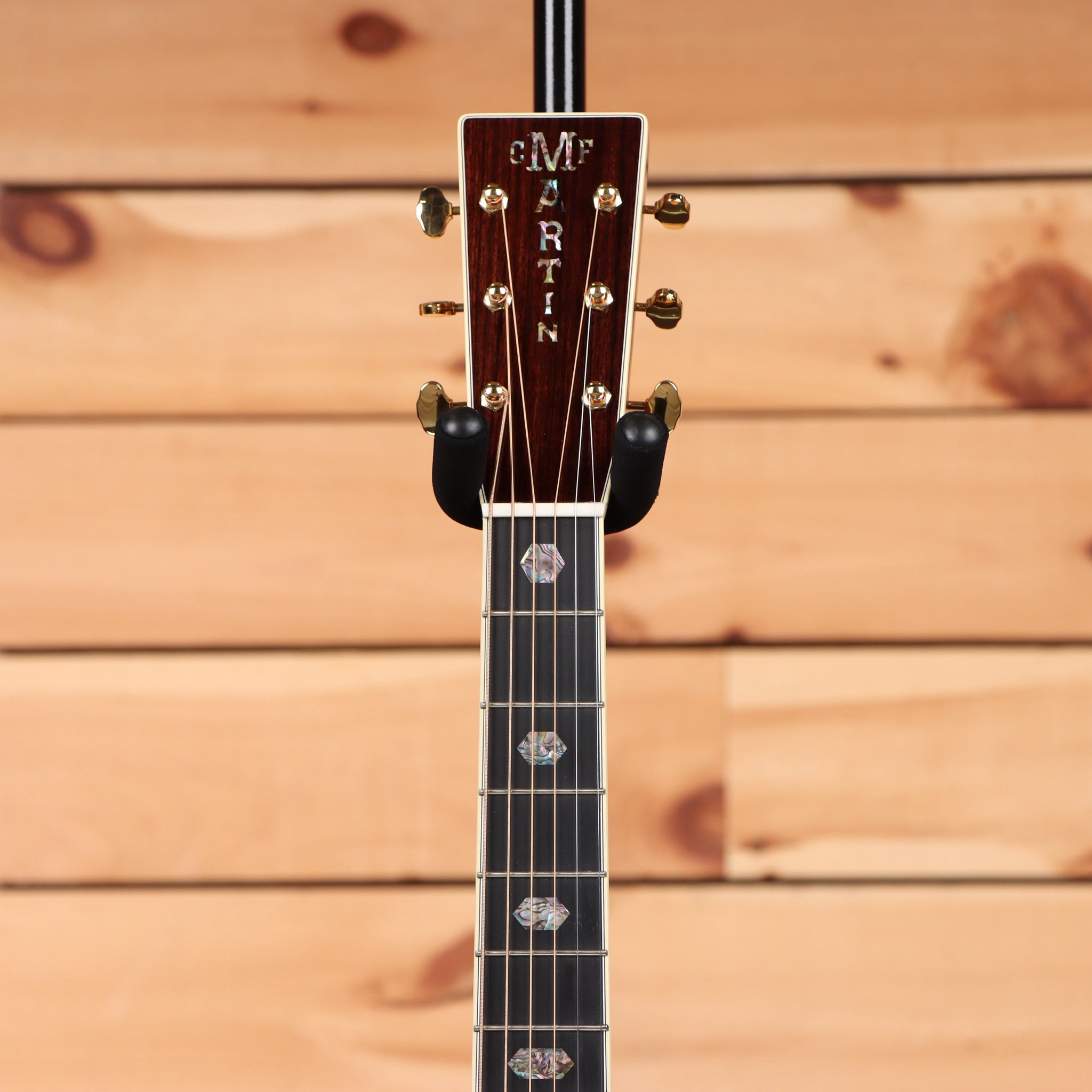 Martin J40 dreadnought acoustic guitar natural finish with rosewood fretboard and gold tuning machines