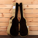 Boucher LESG172 classical guitar natural finish black velvet-lined case gold hardware