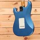 Fender Custom Shop Limited 1963 Stratocaster Journeyman Relic electric guitar Lake Placid Blue with single-coil pickups