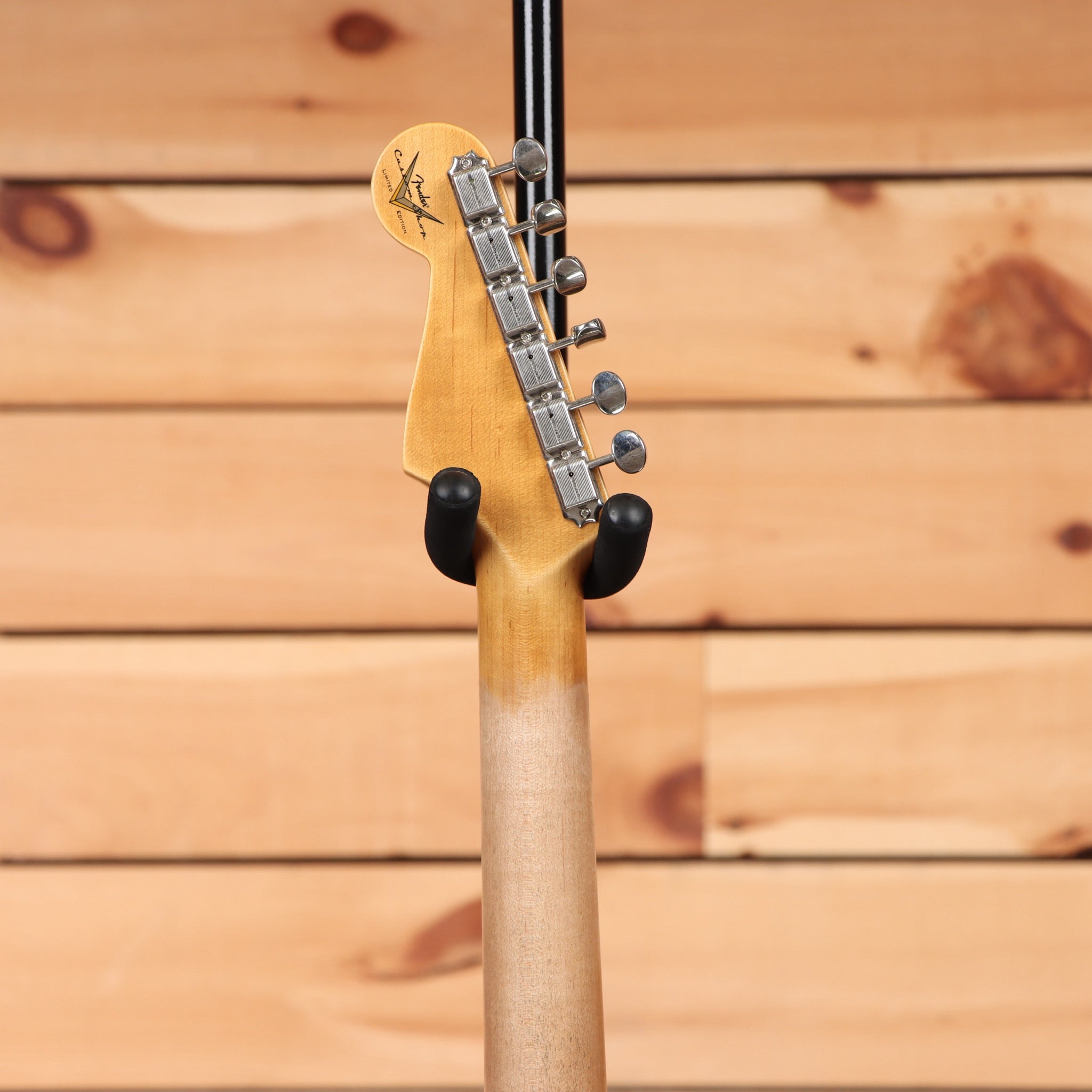 Fender Custom Shop Limited 1963 Stratocaster Journeyman Relic electric guitar Lake Placid Blue with vintage tuning machines