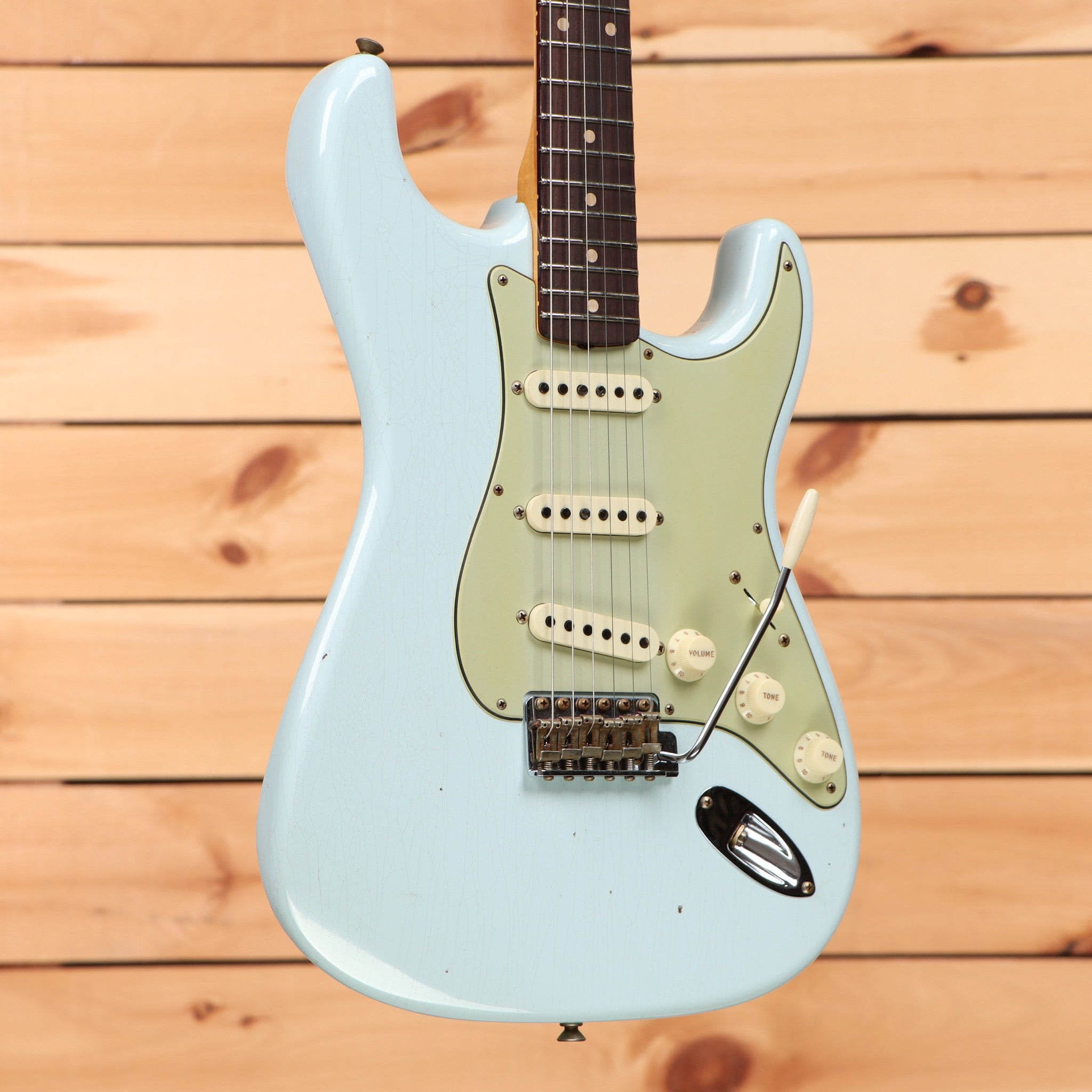 Fender Custom Shop Limited 1959 Special Stratocaster electric guitar Super Faded Sonic Blue with three single-coil pickups