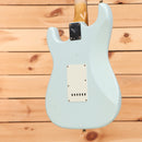 Fender Custom Shop 1959 Stratocaster Journeyman Relic electric guitar Super Faded Aged Sonic Blue with single-coil pickups