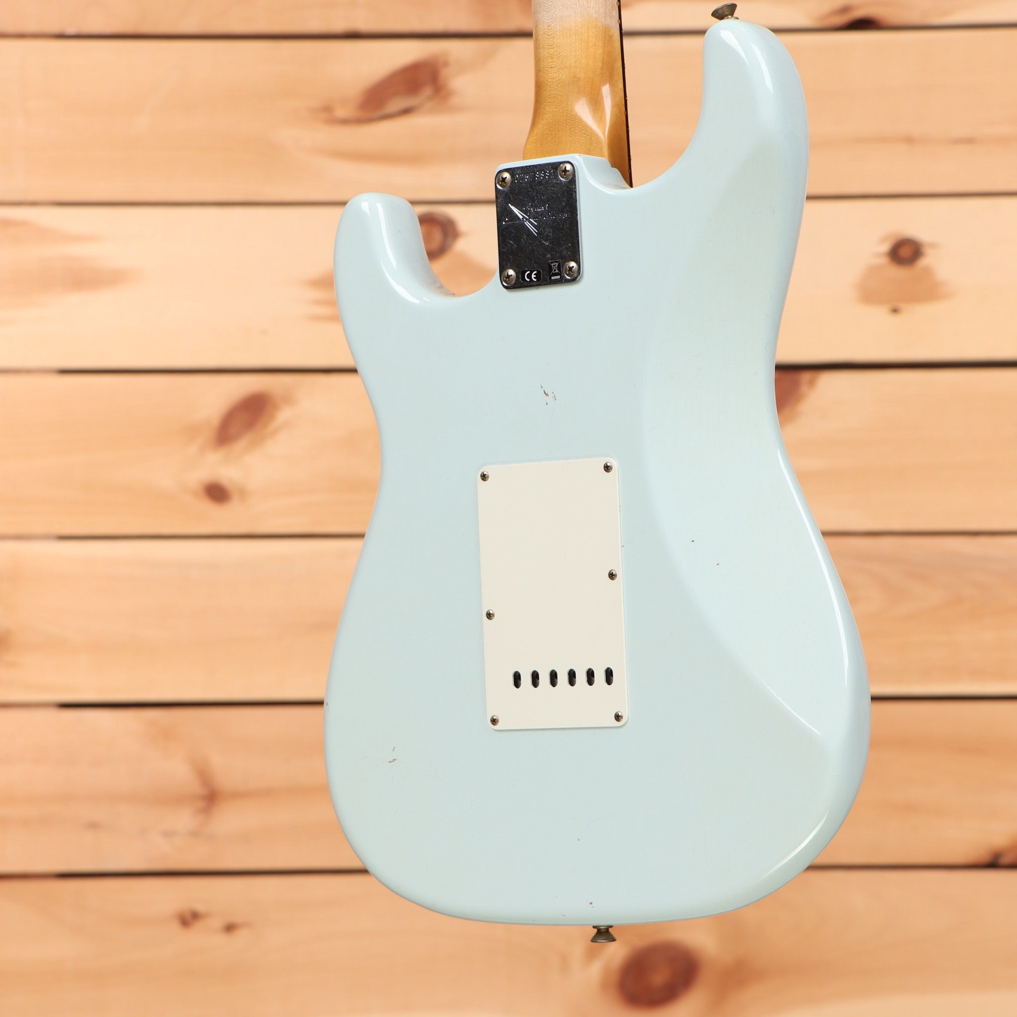 Fender Custom Shop 1959 Stratocaster Journeyman Relic electric guitar Super Faded Aged Sonic Blue with single-coil pickups