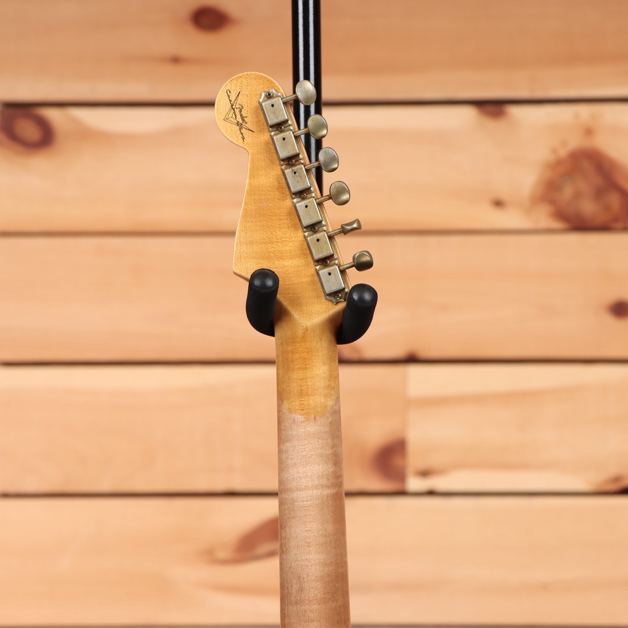 Fender Custom Shop 1959 Stratocaster Journeyman Relic electric guitar Dirty Shell Pink with maple neck