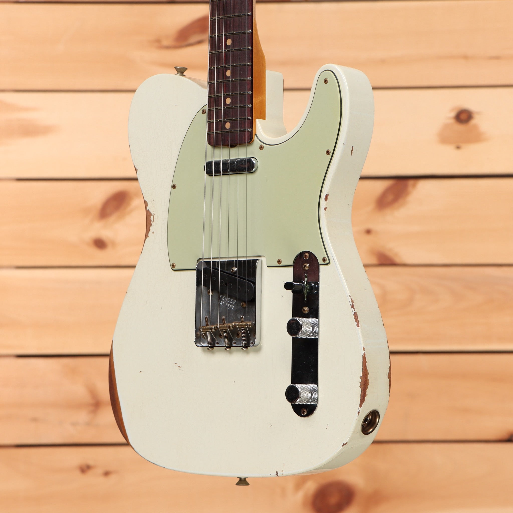 Fender Custom Shop 1963 Telecaster Relic electric guitar Olympic White with single-coil pickups