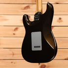 Fender American Ultra II Stratocaster electric guitar Texas Tea with single-coil pickups and maple neck