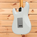 Fender American Ultra II Stratocaster electric guitar Avalanche White with modern single-coil pickups
