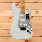 Fender American Ultra II Stratocaster electric guitar Avalanche with three single-coil pickups