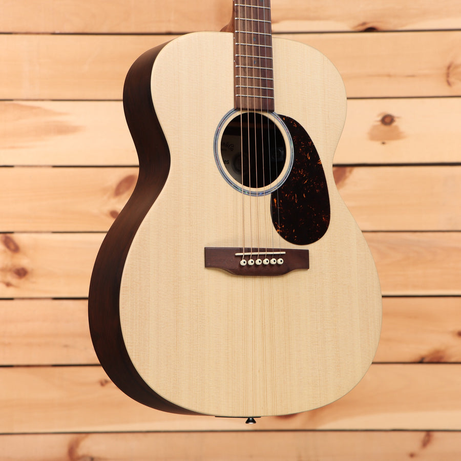 Martin 000X2E concert acoustic guitar natural finish with tortoiseshell pickguard