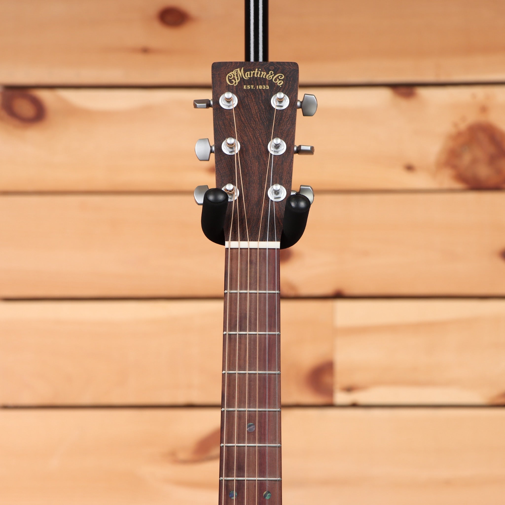 Martin 000X2E concert acoustic guitar Brazilian natural with rosewood fretboard