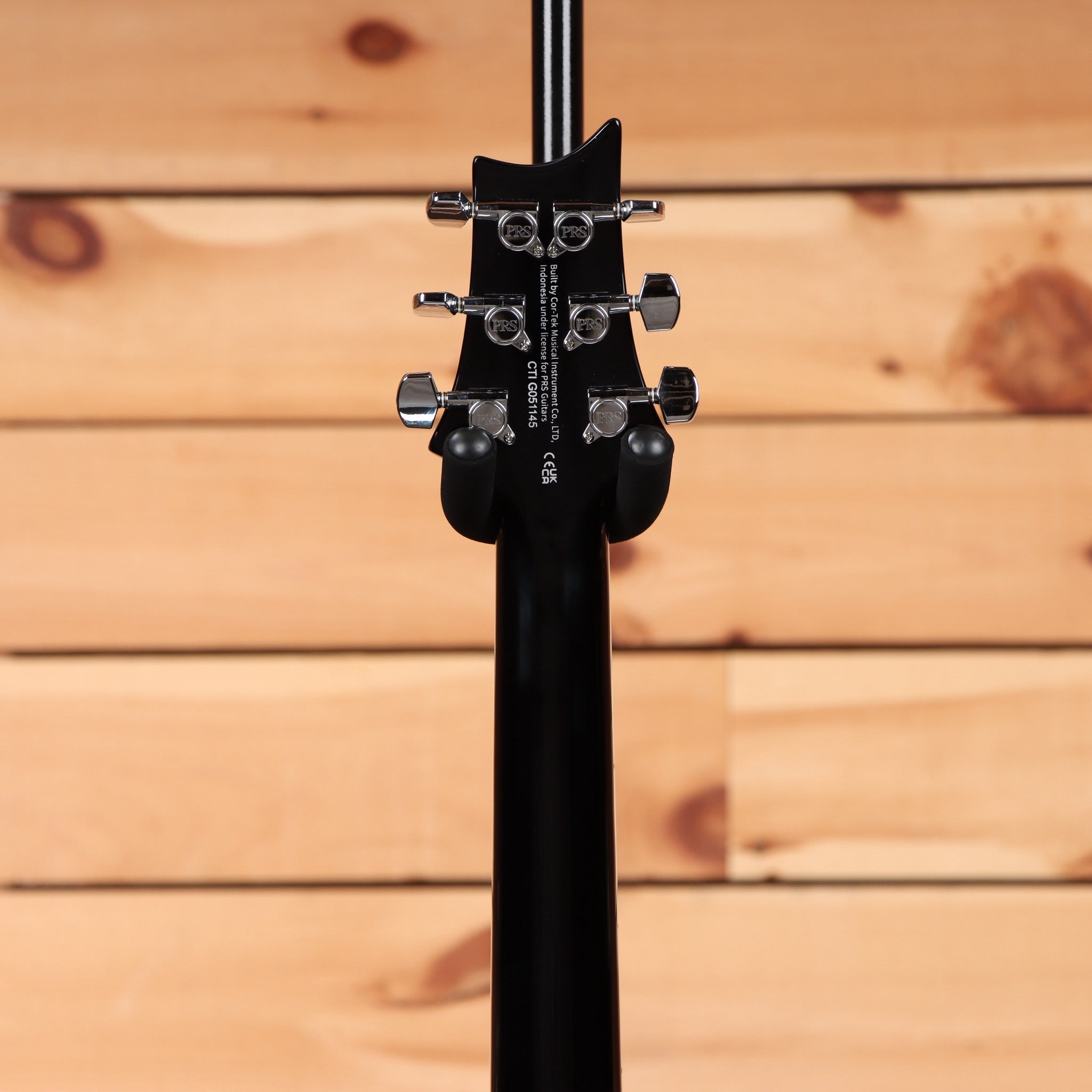 Paul Reed Smith SE Custom 24 semi-hollow electric guitar Charcoal Burst with chrome hardware and piezo pickup system
