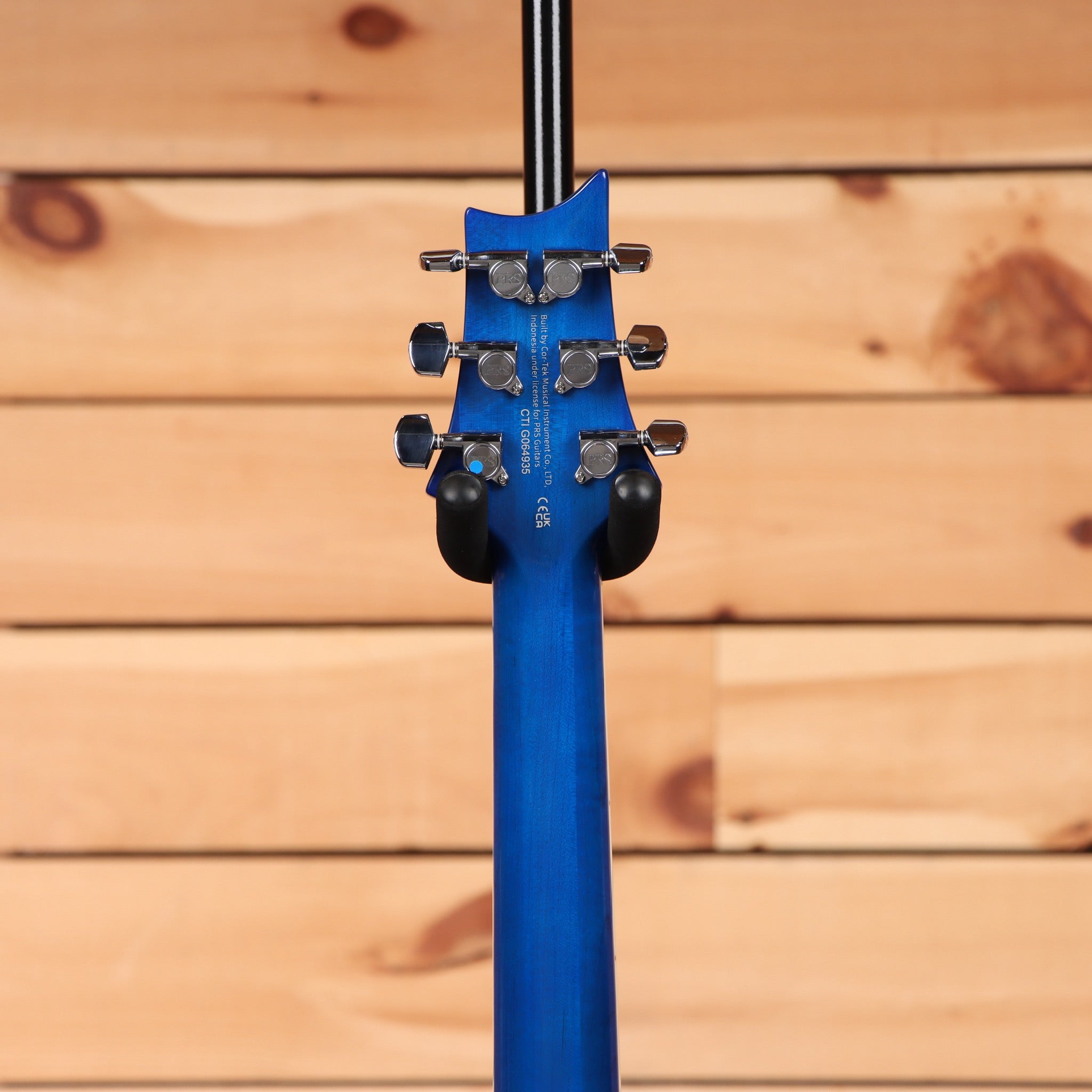 Paul Reed Smith SE Custom 24 Semi-Hollow electric guitar Lake Blue with chrome hardware and piezo pickups