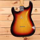 Fender Custom Shop Limited 1959 Stratocaster Hardtail Relic electric guitar Chocolate 3-Tone Sunburst with single-coil pickups