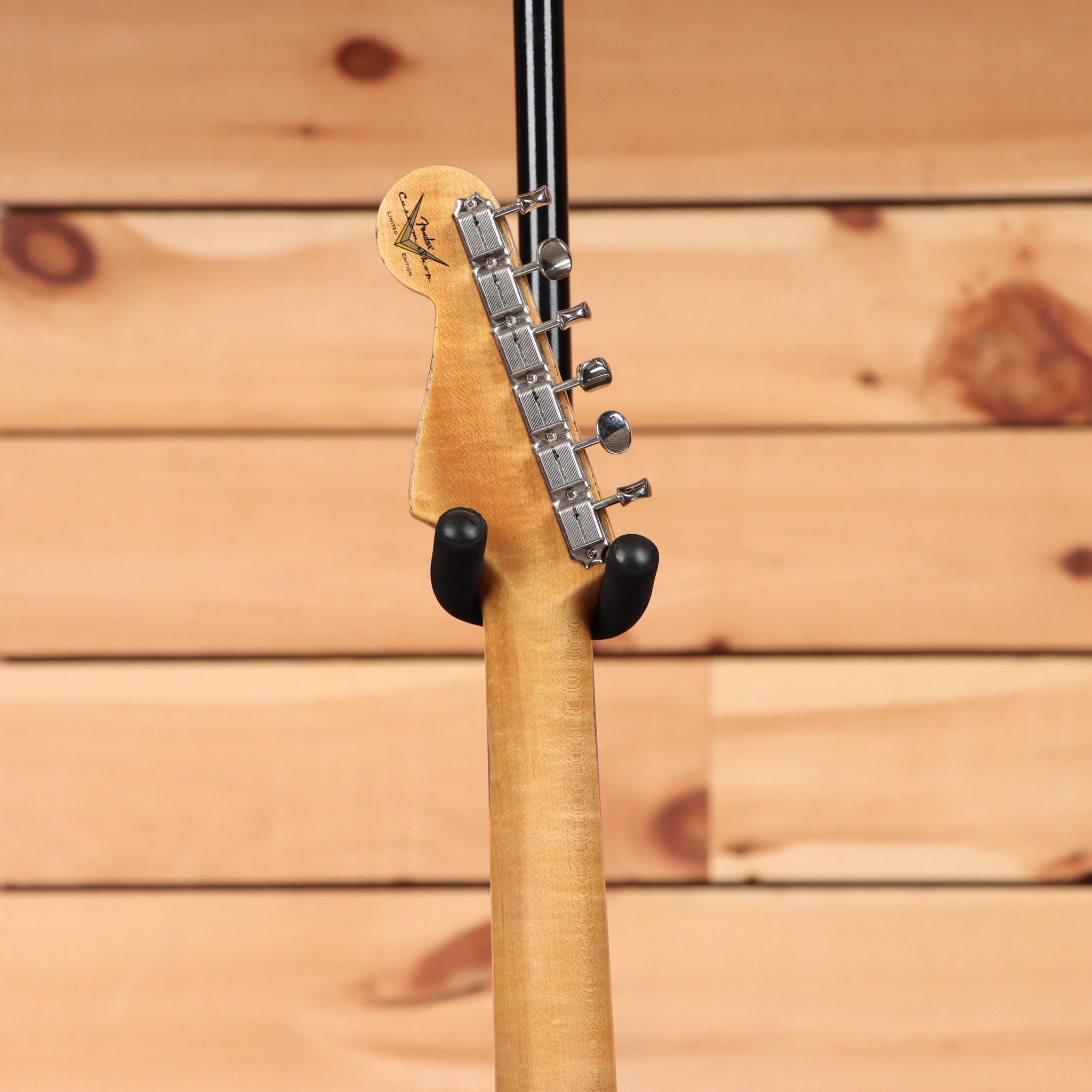 Fender Custom Shop Limited 1959 Stratocaster Hardtail electric guitar Shoreline Gold relic aged finish with chrome tuners
