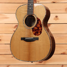 Boucher SG181UV acoustic guitar natural finish with tortoiseshell pickguard and abalone binding