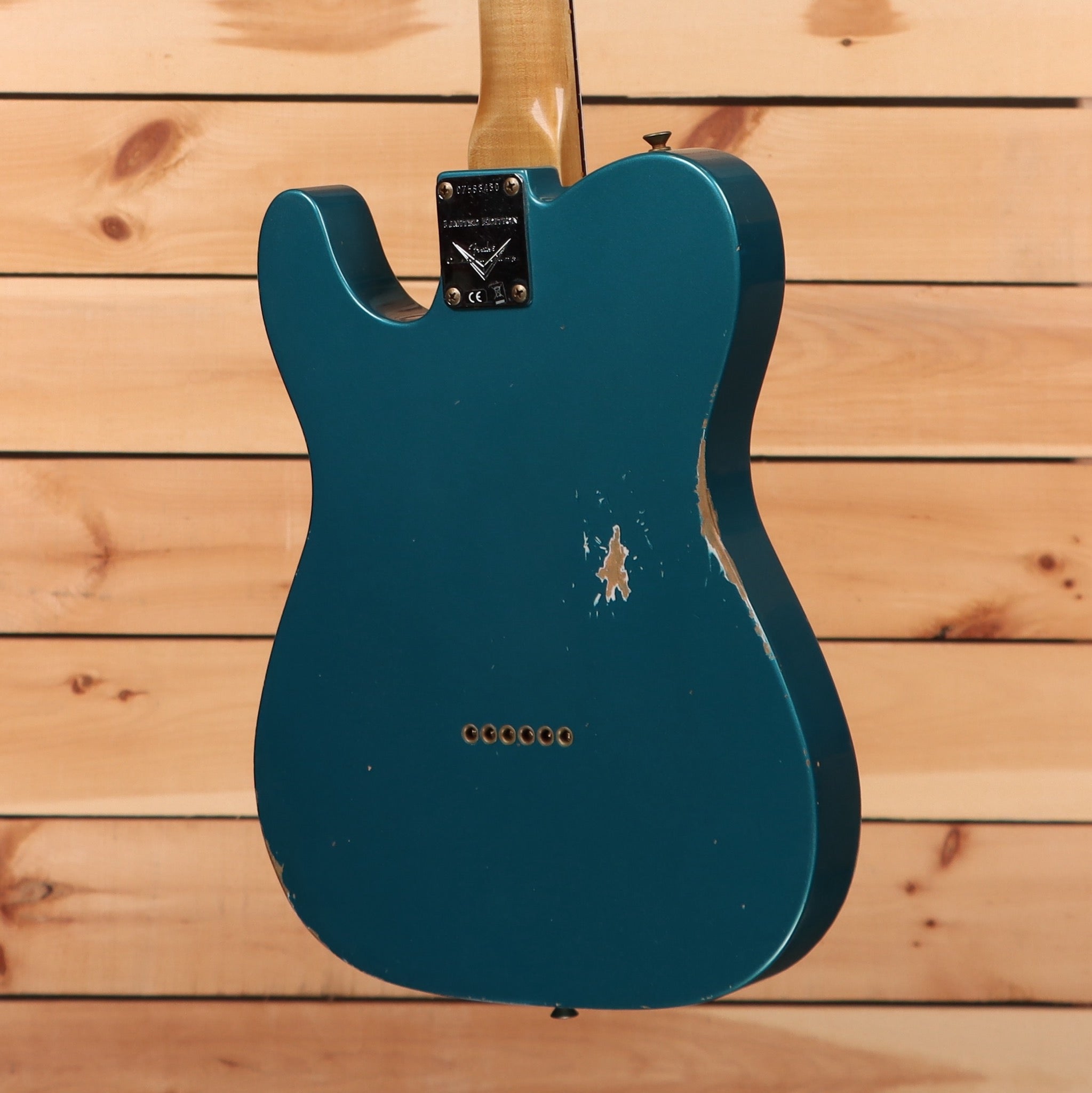 Fender Custom Shop Limited 1960 Telecaster Relic electric guitar Ocean Turquoise with single-coil pickups
