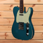 Fender Custom Shop Limited 1960 Telecaster Relic electric guitar Ocean Turquoise with vintage single-coil pickups