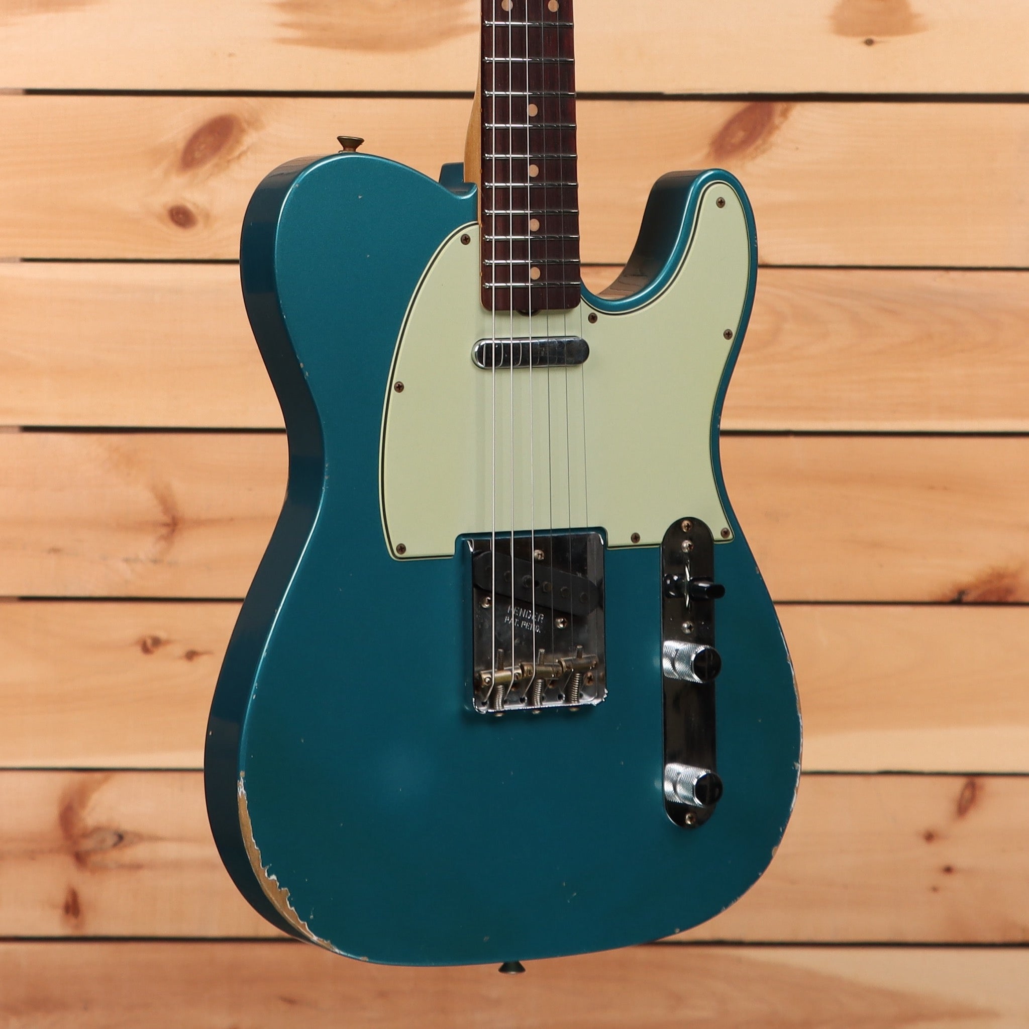 Fender Custom Shop Limited 1960 Telecaster Relic electric guitar Ocean Turquoise with cream pickguard