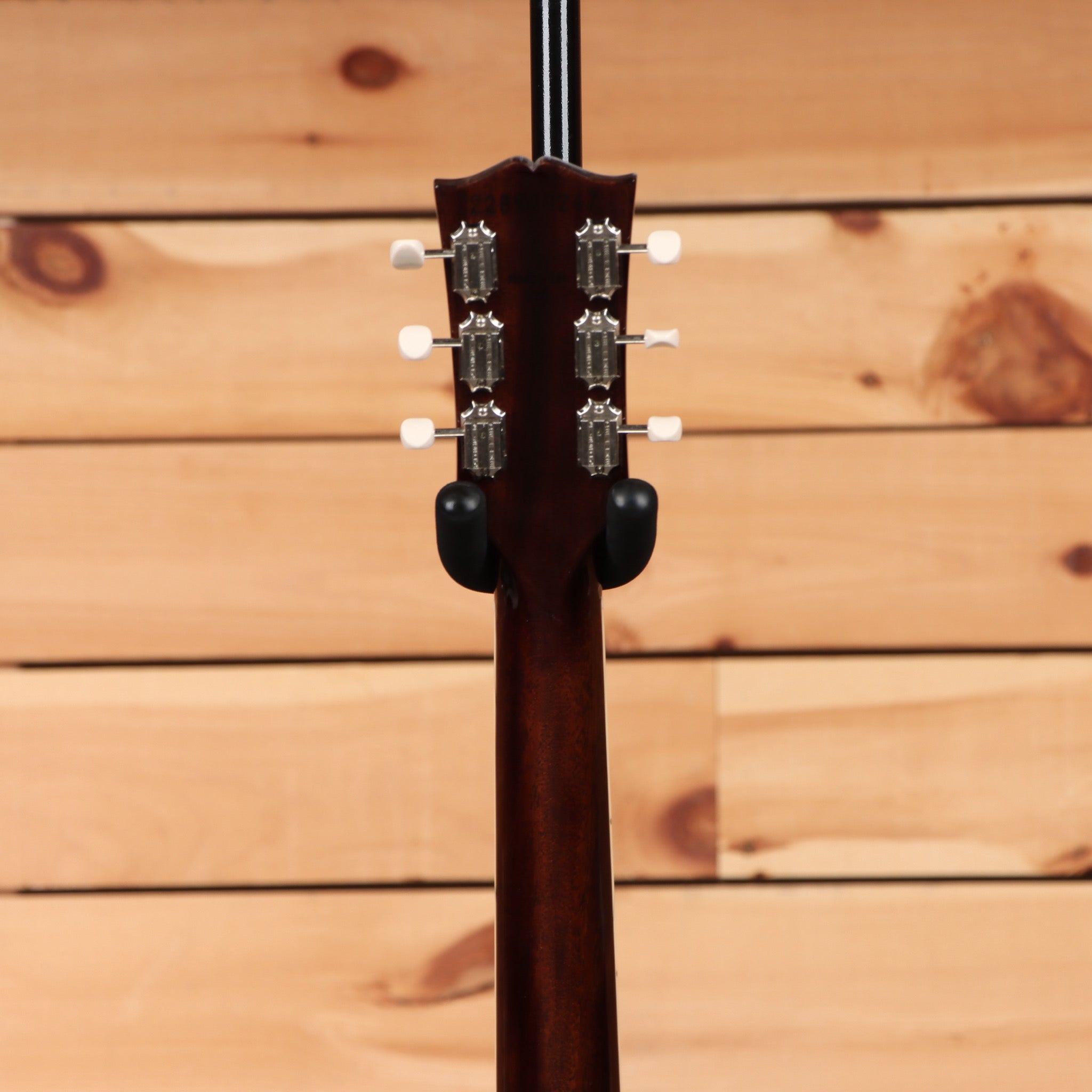 Gibson ES-330 semi-hollow body electric guitar Tobacco Burst with dual P90 pickups