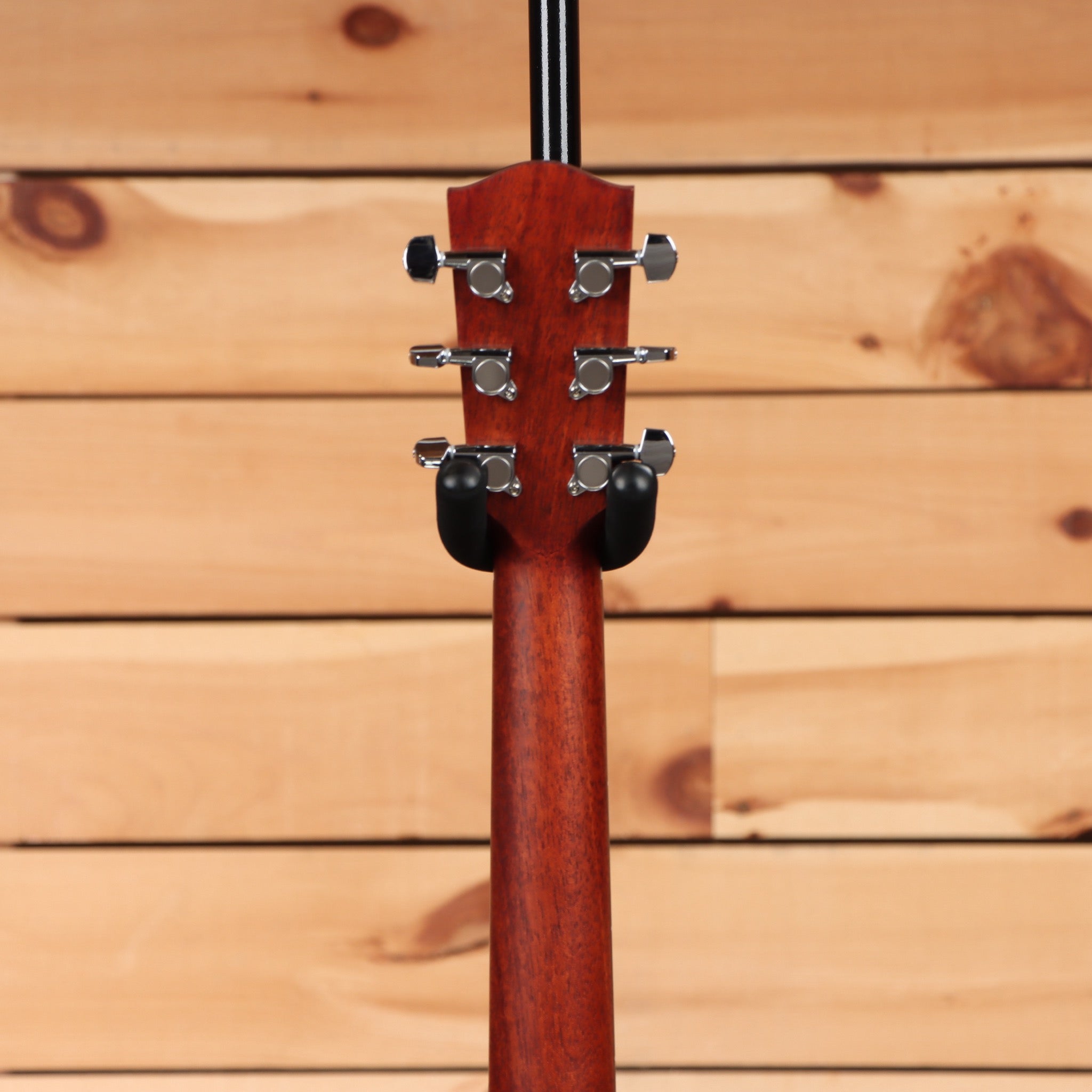 Eastman ACG-1 classical guitar natural finish with chrome tuning machines