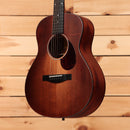 Eastman ACTG1 Classic acoustic guitar natural finish with rosewood pickguard and dark wood binding