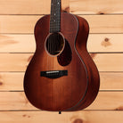 Eastman ACTG1 Classic acoustic guitar natural finish with rosewood pickguard and dark wood binding