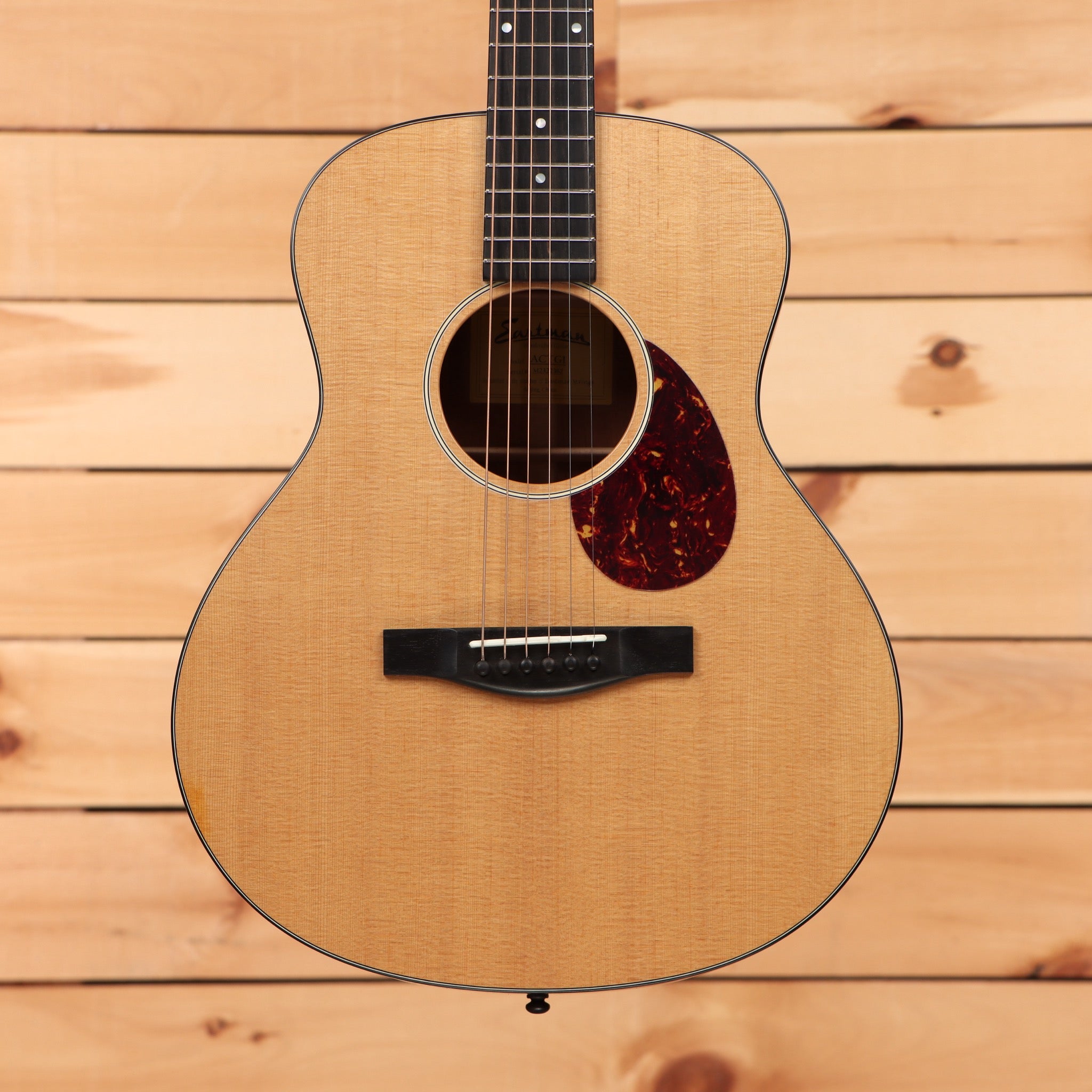 Eastman ACTG1 acoustic guitar natural finish with tortoiseshell pickguard and rosewood fretboard