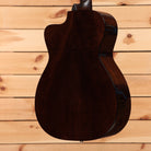 Eastman E1OMC Special dreadnought acoustic guitar natural finish with cutaway body