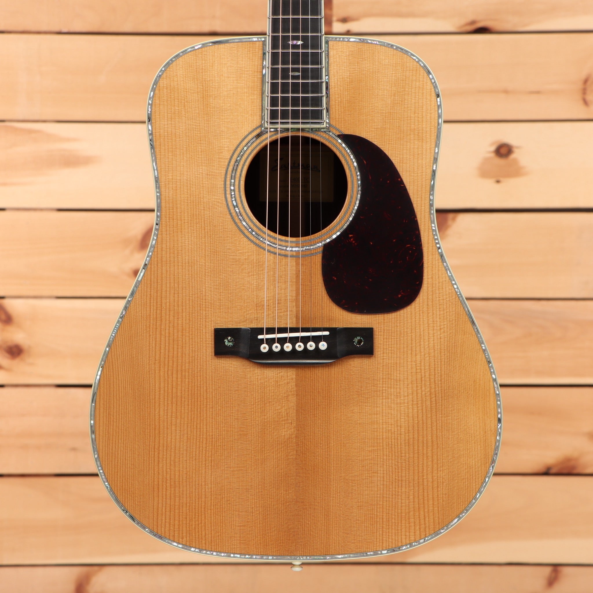 Eastman E40DTC Thermocure dreadnought acoustic guitar natural finish with tortoiseshell pickguard