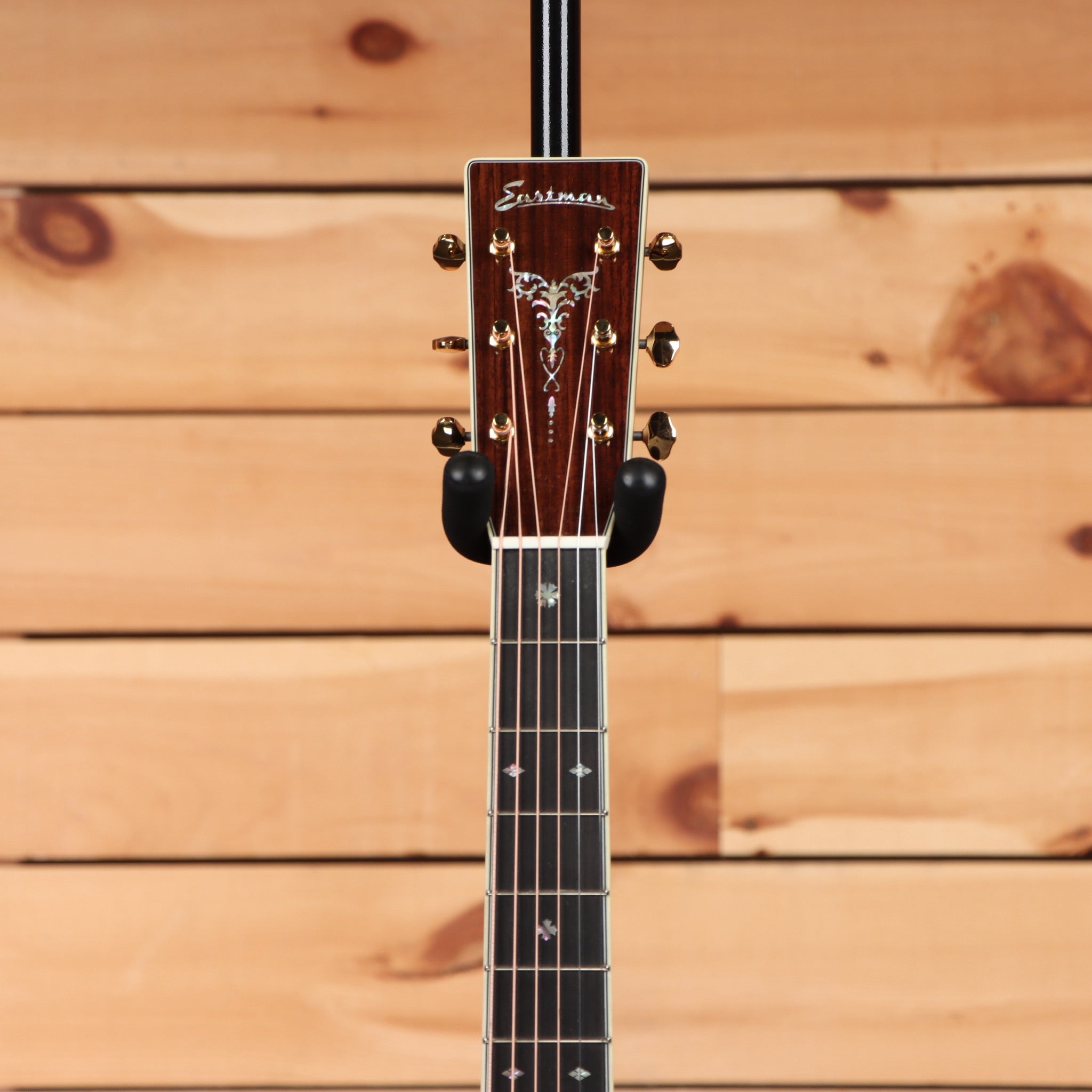 Eastman E40DTC Thermocure acoustic guitar natural finish with rosewood fretboard and inlaid headstock