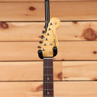 Fender Custom Shop Limited 1964 Stratocaster Journeyman Relic electric guitar Sonic Blue with single-coil pickups