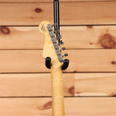 Fender Custom Shop Limited 1964 Stratocaster Journeyman Relic electric guitar Faded Aged Sonic Blue with single-coil pickups