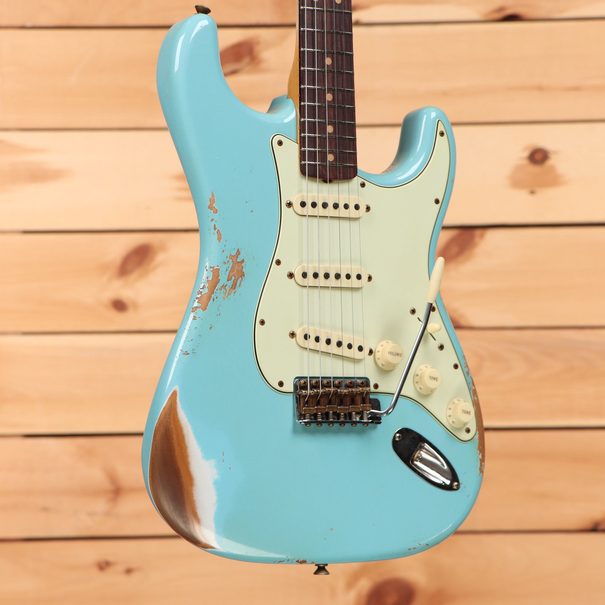 Fender Custom Shop 1964 L-Series Stratocaster electric guitar heavy relic aged Daphne Blue with single-coil pickups