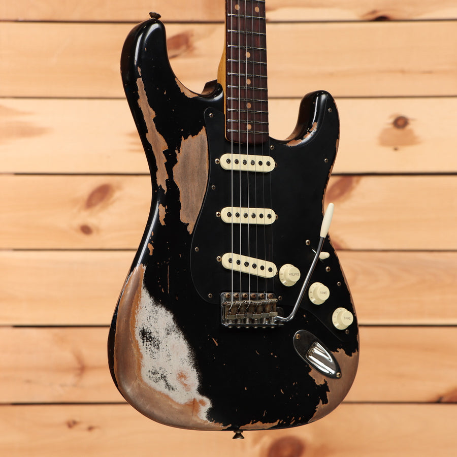 Fender Custom Shop 1962 Stratocaster Super Heavy Relic electric guitar aged black with single-coil pickups