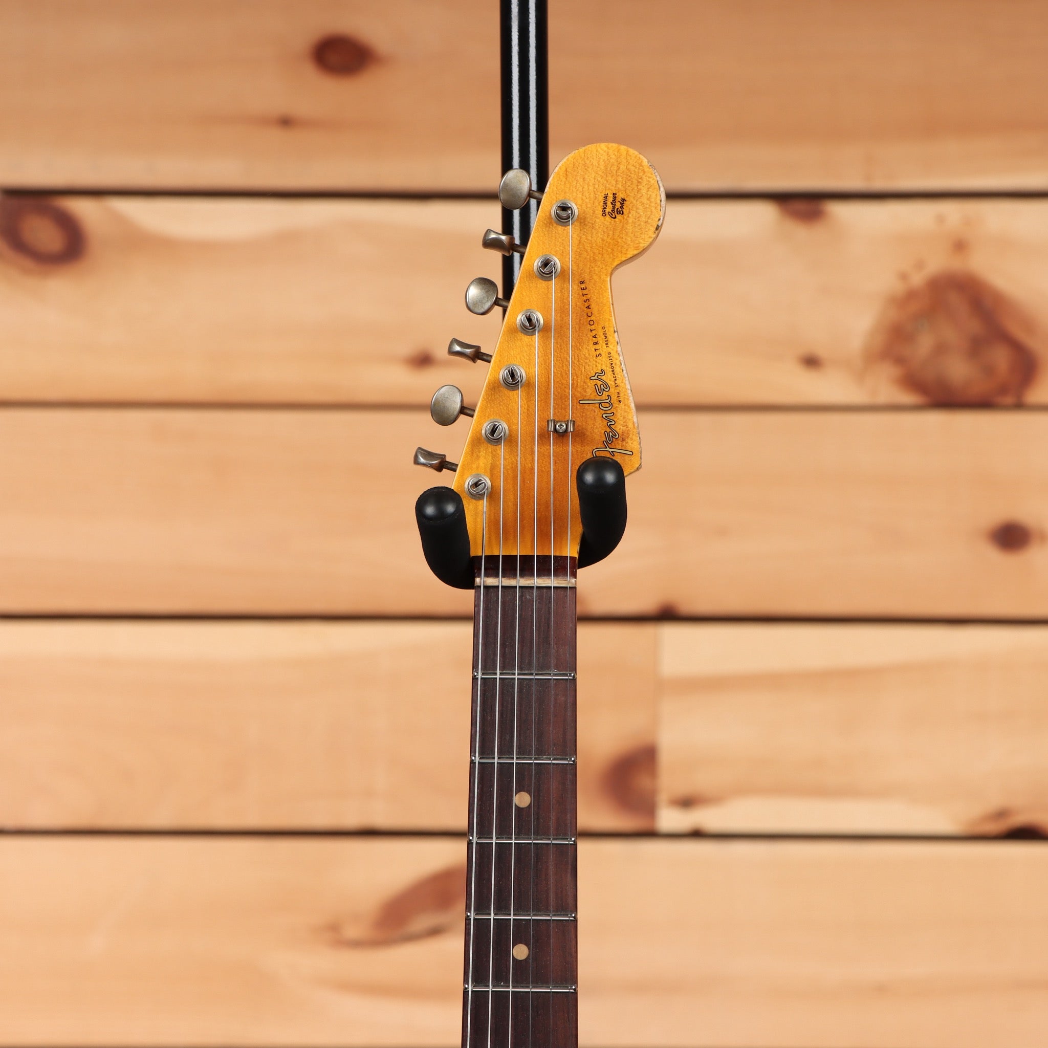 Fender Custom Shop 1960 Stratocaster Heavy Relic electric guitar Olympic White 3-Color Sunburst with single-coil pickups