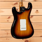 Fender Custom Shop Eric Clapton Stratocaster Journeyman Relic 2-Color Sunburst electric guitar with white pickguard
