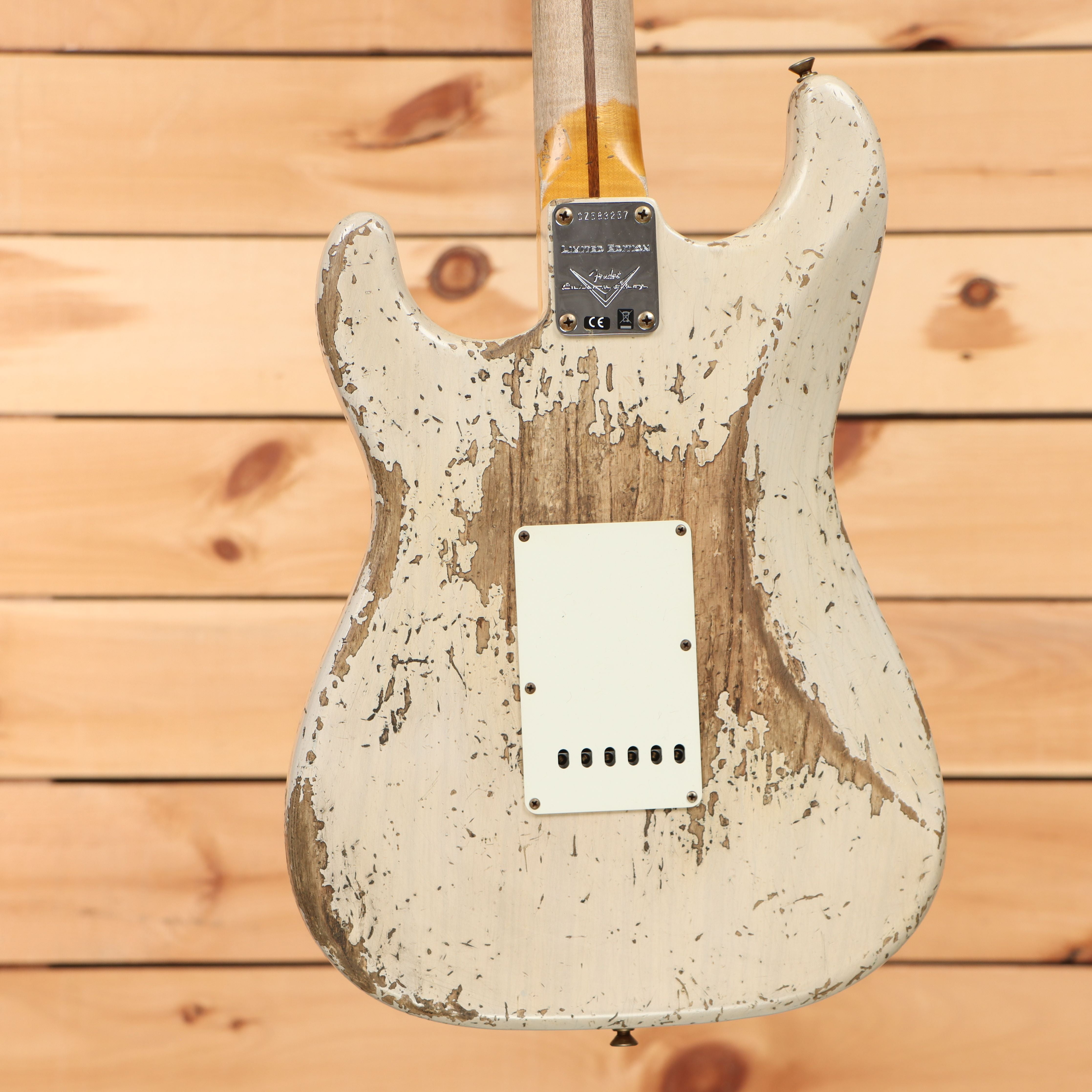 Fender Custom Shop Limited Red Hot Stratocaster electric guitar aged white blonde relic finish with single-coil pickups