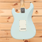 Fender Custom Shop 1959 Stratocaster Journeyman Relic electric guitar Super Faded Aged Sonic Blue with single-coil pickups