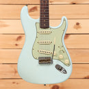 Fender Custom Shop 1959 Stratocaster Journeyman Relic electric guitar Super Faded Aged Sonic Blue with single-coil pickups
