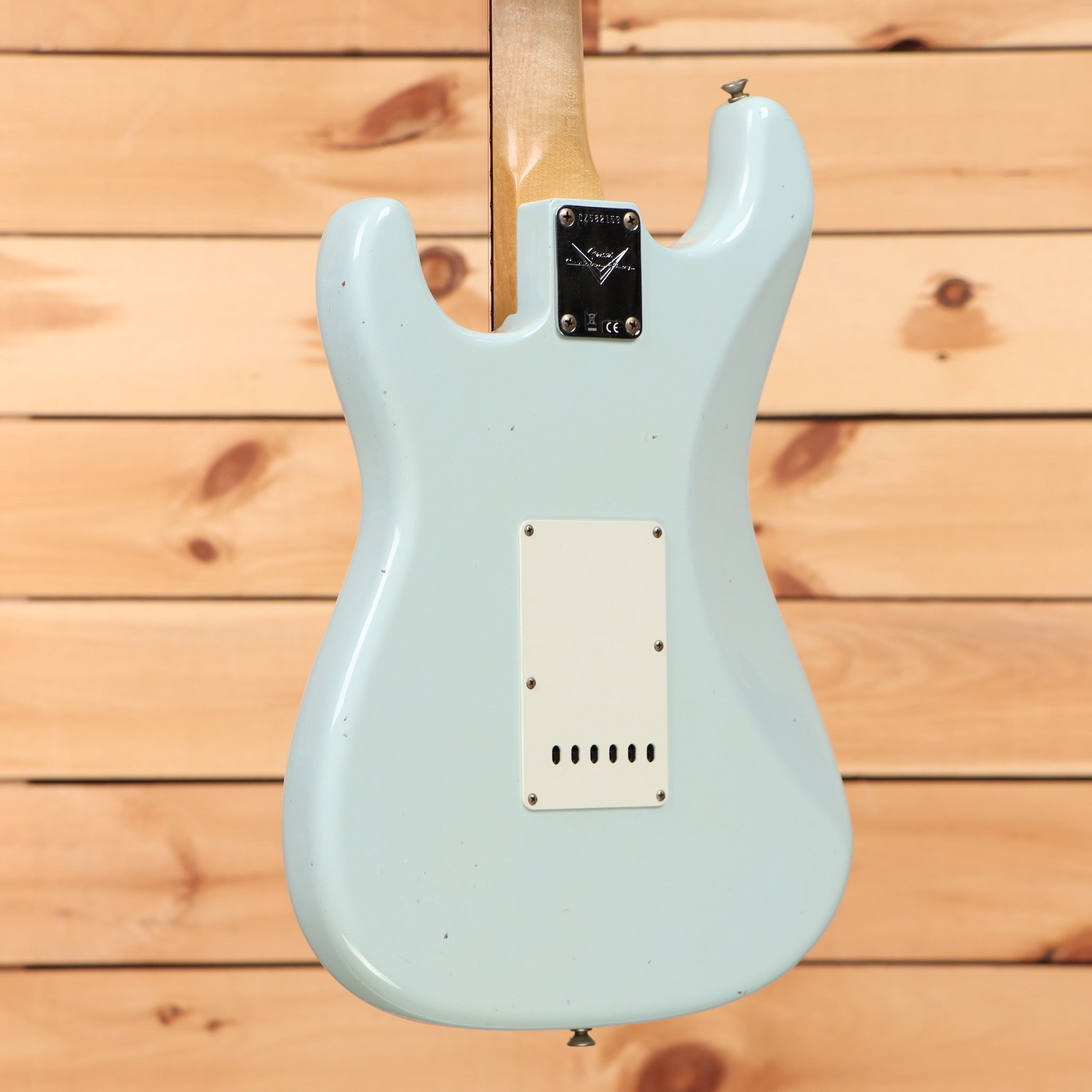 Fender Custom Shop 1959 Stratocaster Journeyman Relic electric guitar Super Faded Aged Sonic Blue with single-coil pickups