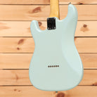 Fender Custom Shop Vintage Custom Hardtail Stratocaster electric guitar Sonic Blue with single-coil pickups