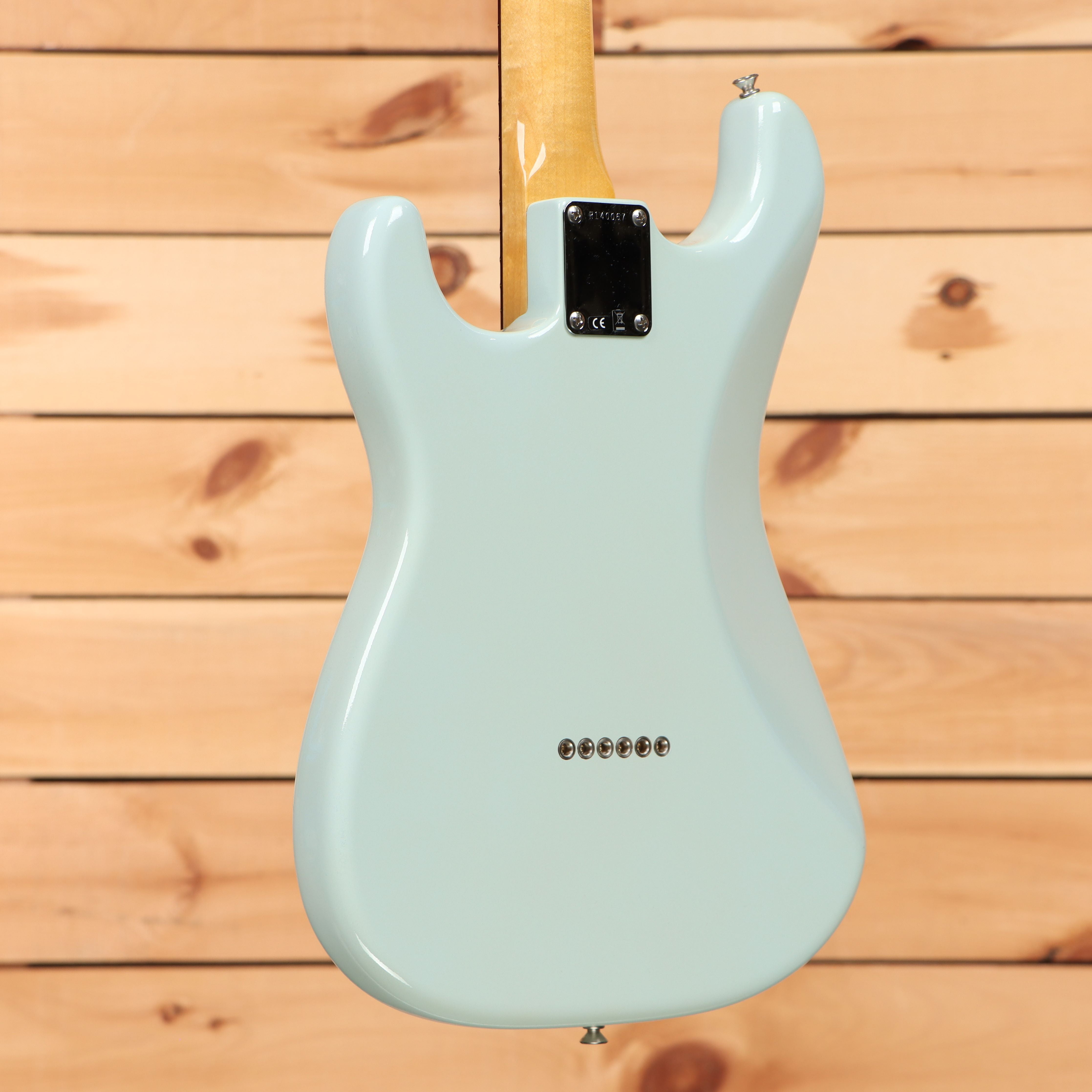Fender Custom Shop Vintage Custom Hardtail Stratocaster electric guitar Sonic Blue with single-coil pickups