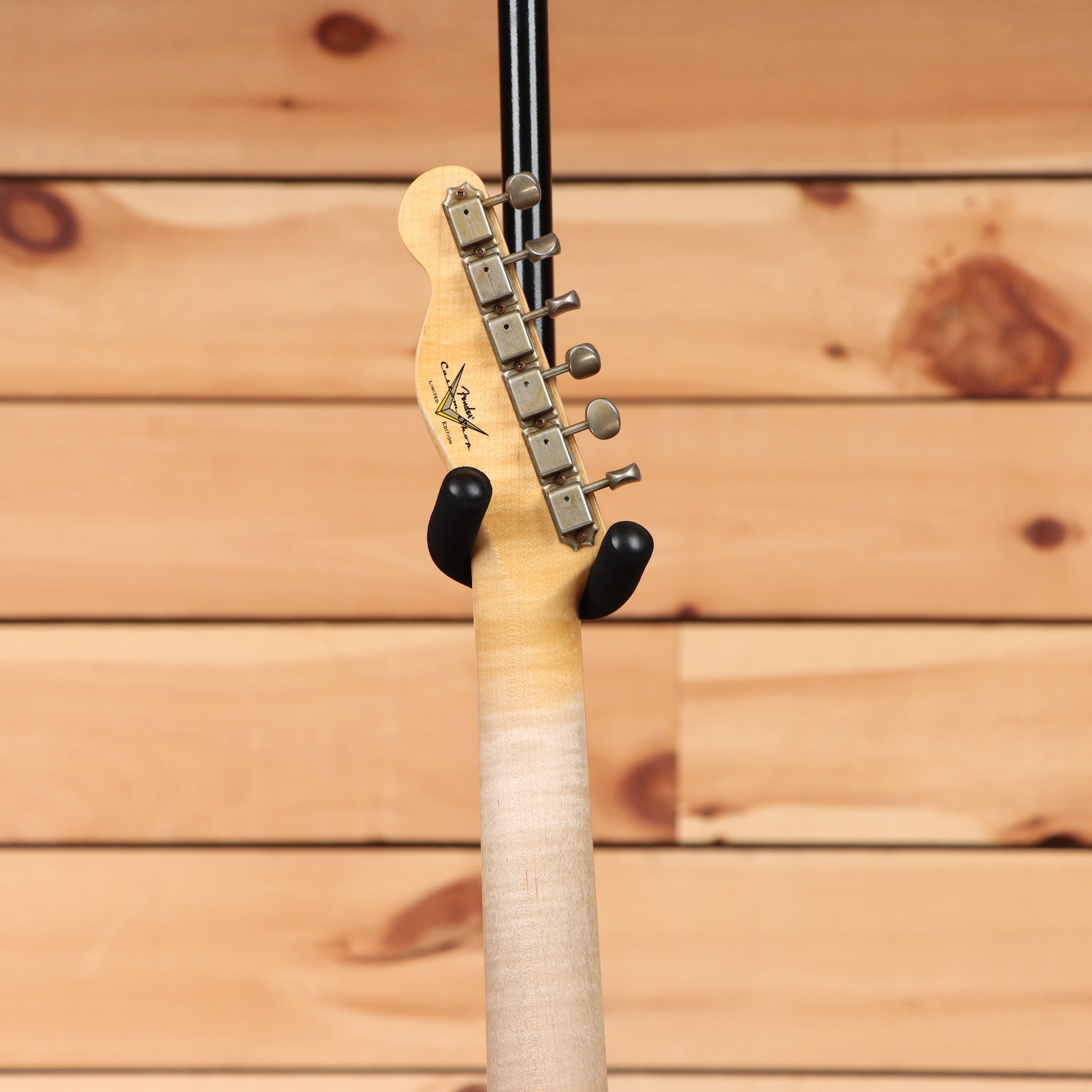 Fender Custom Shop Limited 1960 Telecaster Relic electric guitar Olympic White with maple neck and single-coil pickups