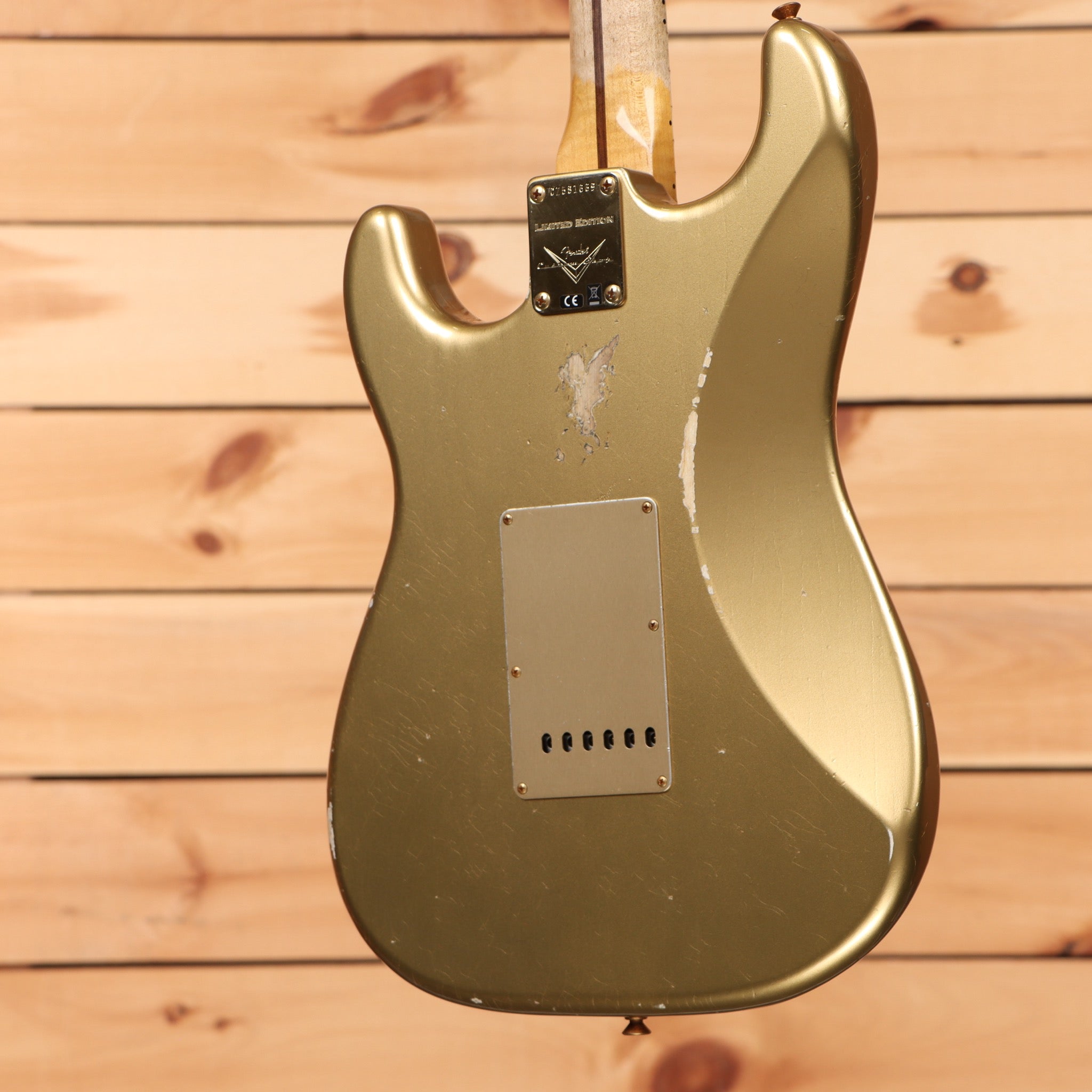 Fender Custom Shop Limited 1955 Bone Tone Stratocaster relic electric guitar aged gold with single-coil pickups